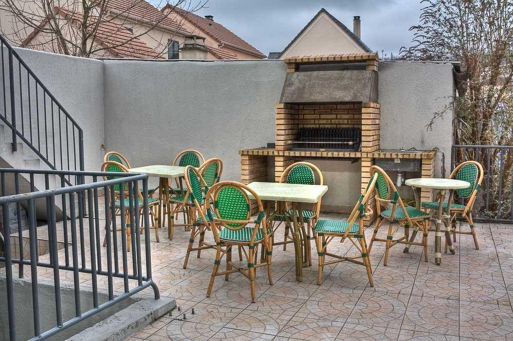 Le Cheval Noir Hotel Paris Pantin Exterior photo