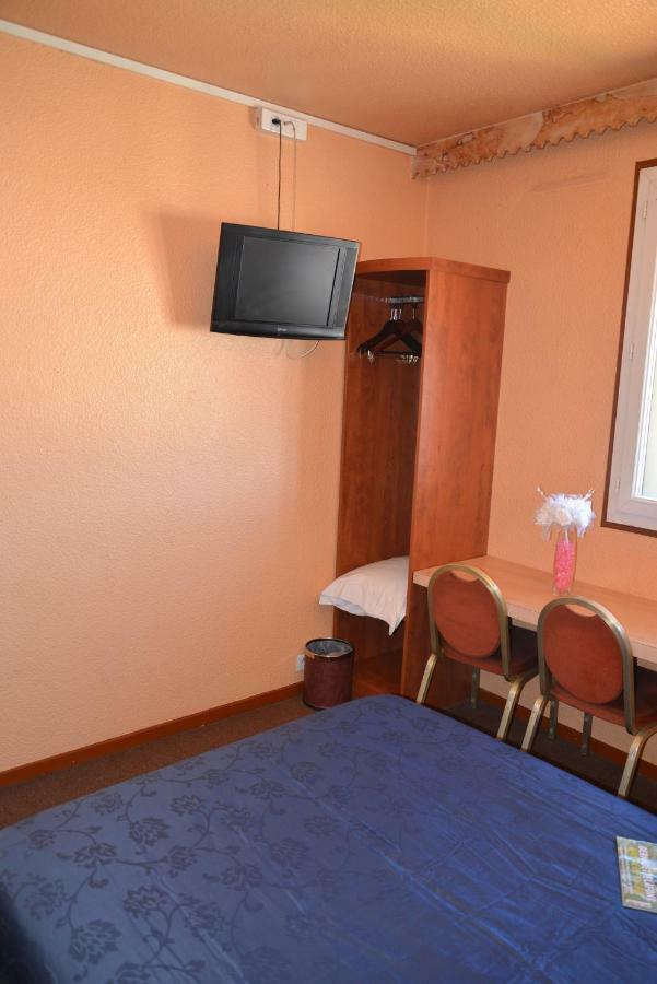 Le Cheval Noir Hotel Paris Pantin Room photo
